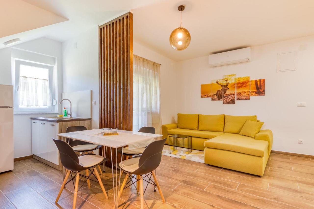 Leptir Apartment *