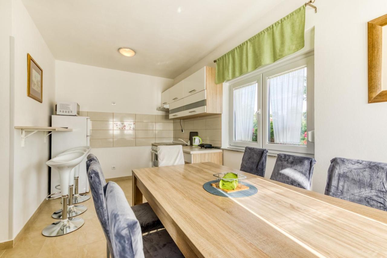Apartment Leptir *