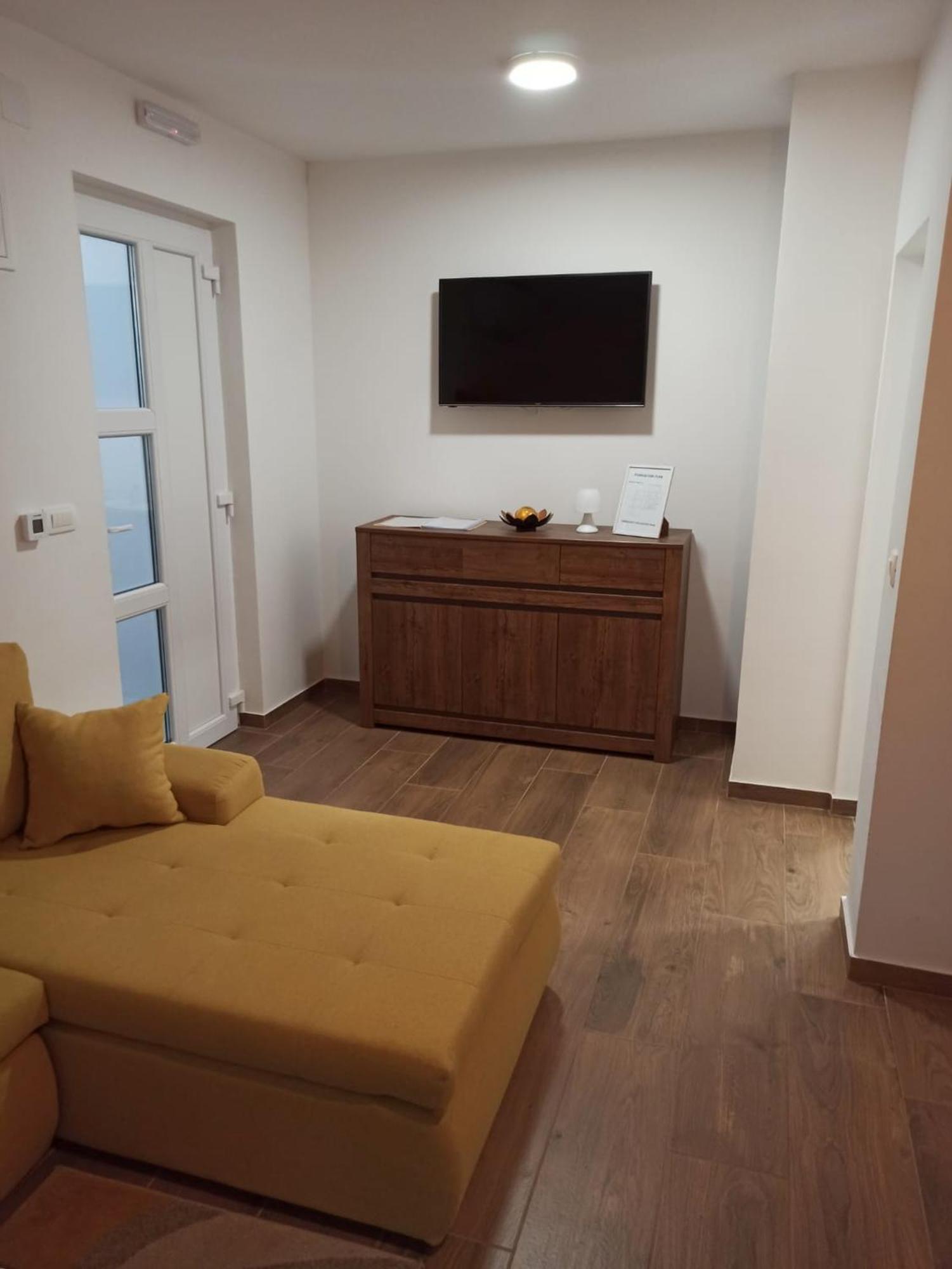 Leptir Apartamento *